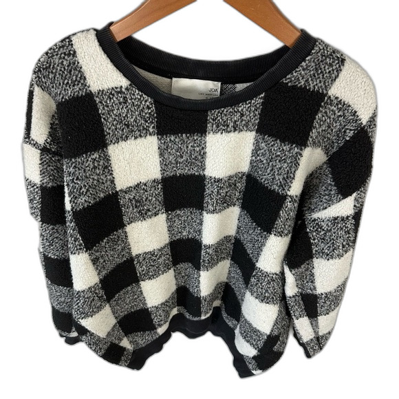 J.O.A. Black & White Buffalo Checkered Plaid Crew Neck Sweater Size Medium - Picture 5 of 16